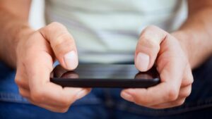 10 Game Santai Anti-Bosan Perjalanan Mudik Lebaran