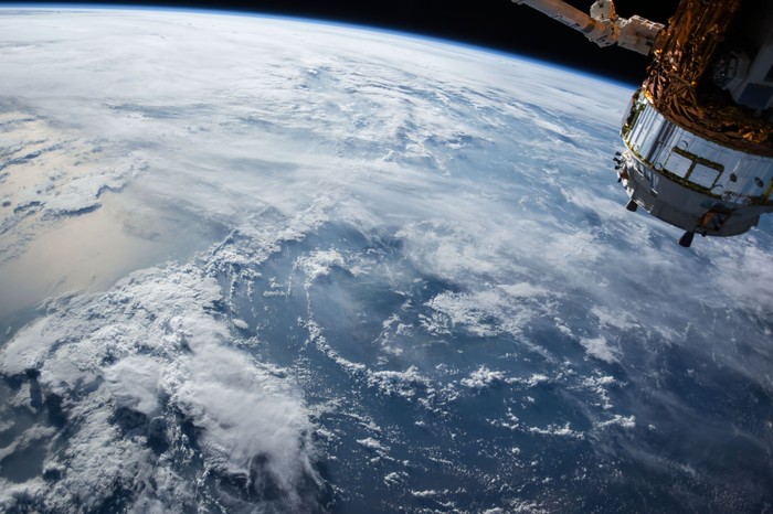 Bahaya! Satelit Soviet Jatuh, Indonesia Terancam? Waspada!