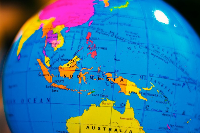 Indonesia di Ekuator: Risiko Jatuhnya Satelit Soviet Tinggi?