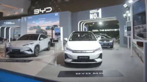 Investasi Mobil Listrik RI: BYD, VW, Rp 15,4 Triliun!