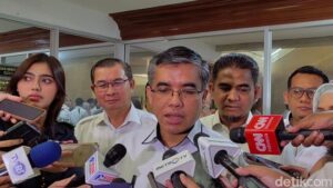 PHK Massal: 24.036 Pekerja Terdampak, Siapa Biang Keroknya?