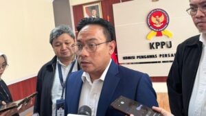 Perang Dagang AS-China: Ancaman PHK & Banjir Impor RI
