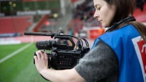Sennheiser MKH 8018: Mikrofon Shotgun Stereo Terbaik untuk Video