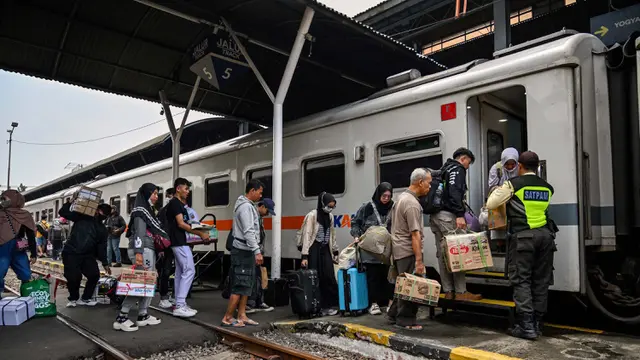 Diskon Transportasi & Tol: Stimulus Konsumsi Masyarakat Naik?