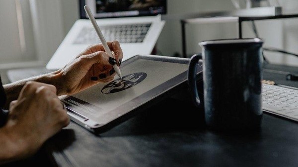 7 Alternatif Canva Gratis: Aplikasi Desain Terbaik 2024