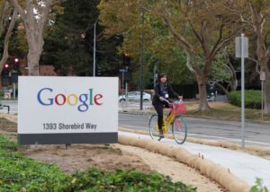 Google Rekrut Ahli AI India: Investasi Rp 38 Triliun!